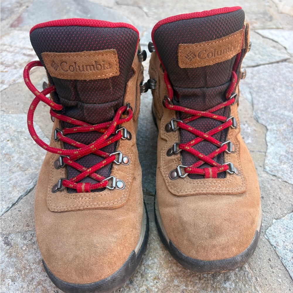 Columbia Brown Suede Hiking Boots